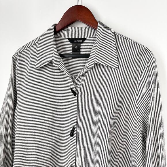 Ali Miles Sz XL Wearable Art to Wear White Gray Abstract Blouse Shirt Top Artsy - Picture 7 of 10